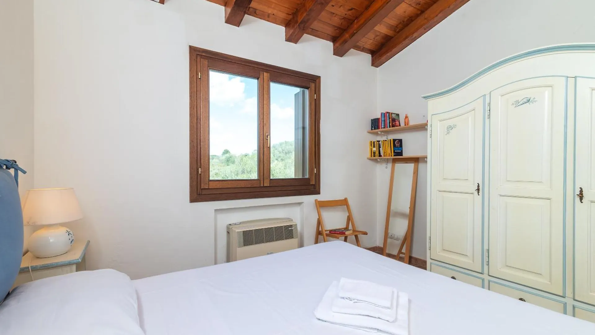 Poggio Dei Fiori Appartamento G5 Olbia 0*,  İtalya